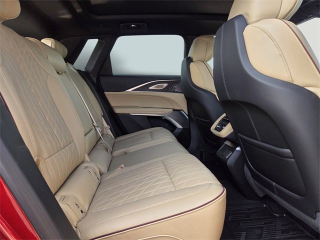 New 2025 Cadillac Lyriq Luxury image 15