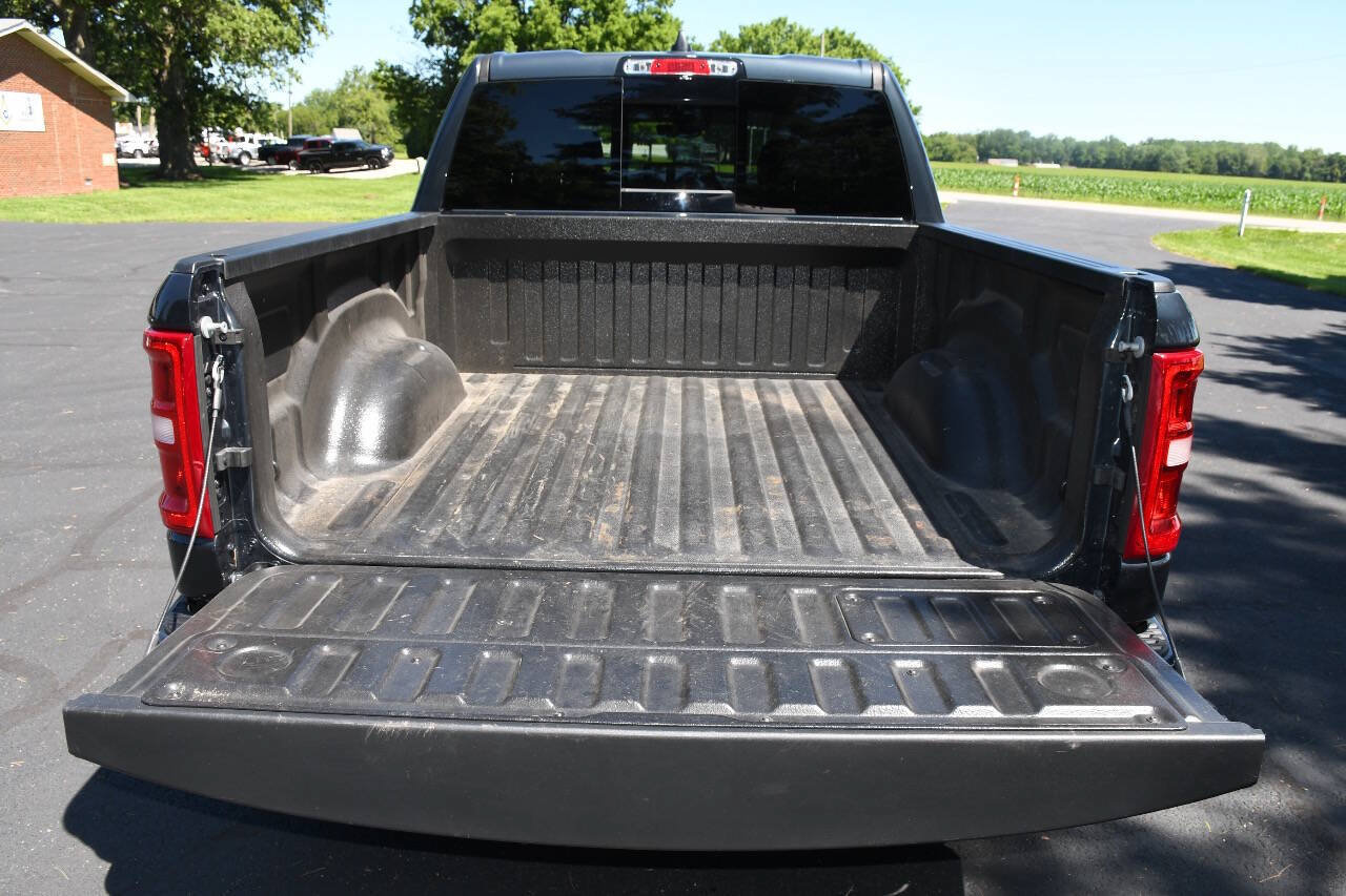Used 2025 RAM 1500 Laramie AWD/4WD image 21