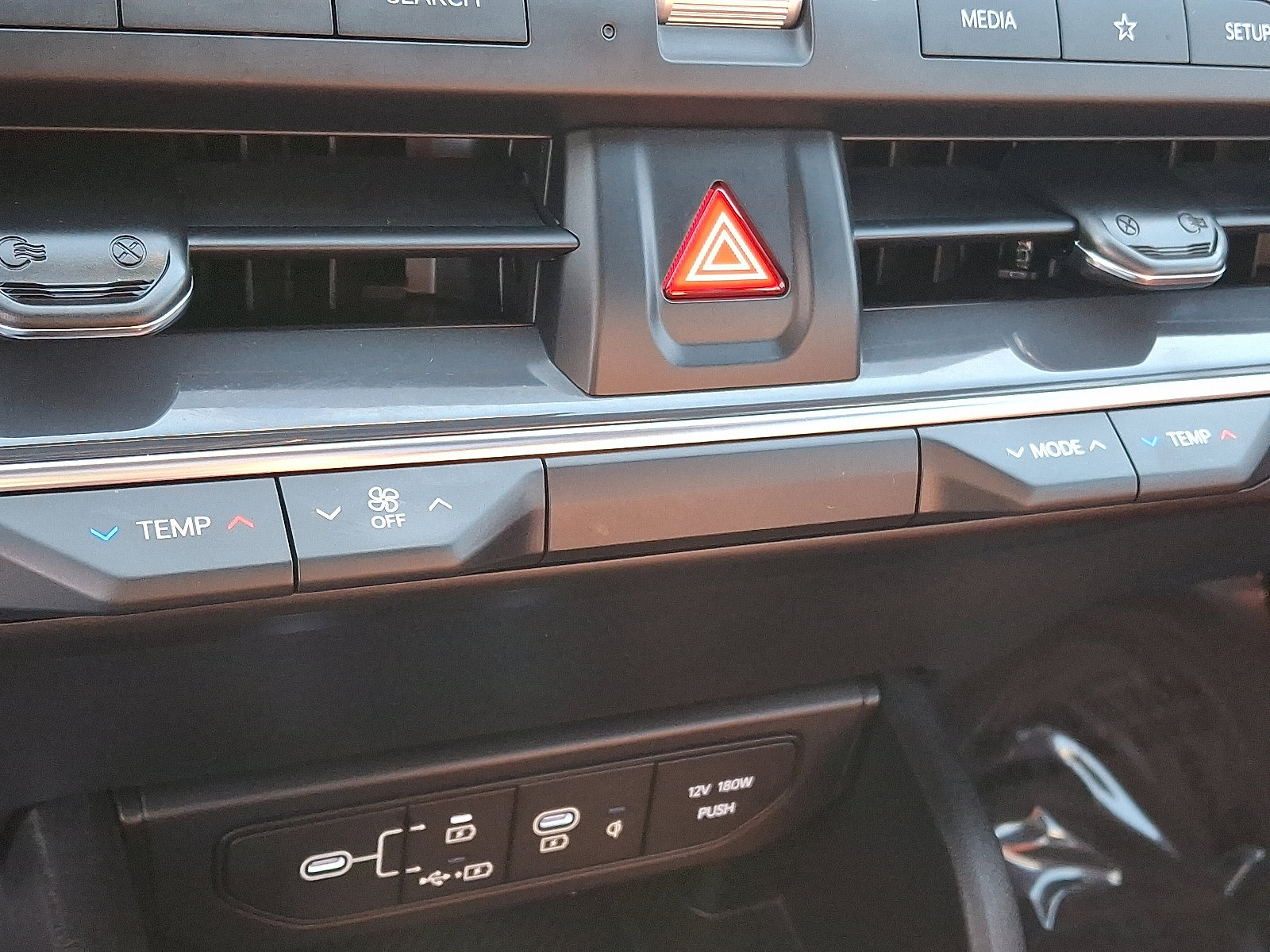 Used 2025 Kia K4 GT-Line Turbo image 16