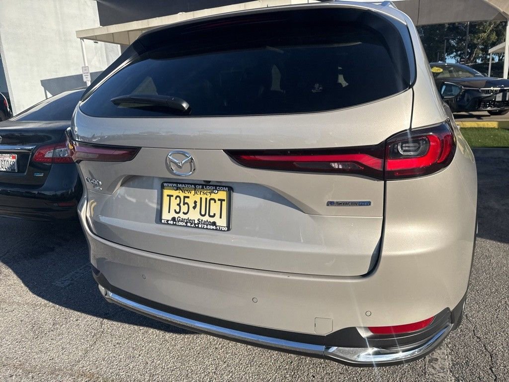 Used 2024 MAZDA CX-90 Plug-In Hybrid w/ Premium Pkg image 14