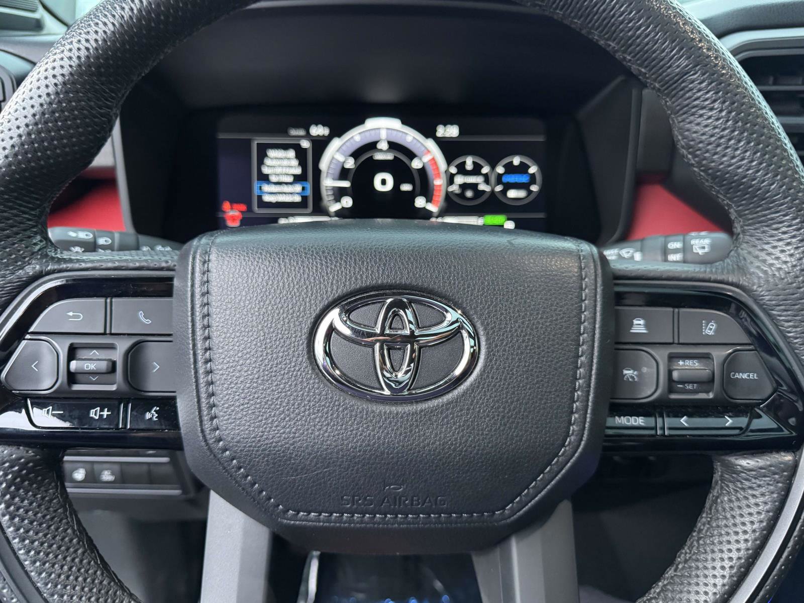 Used 2024 Toyota Sequoia 4WD image 22