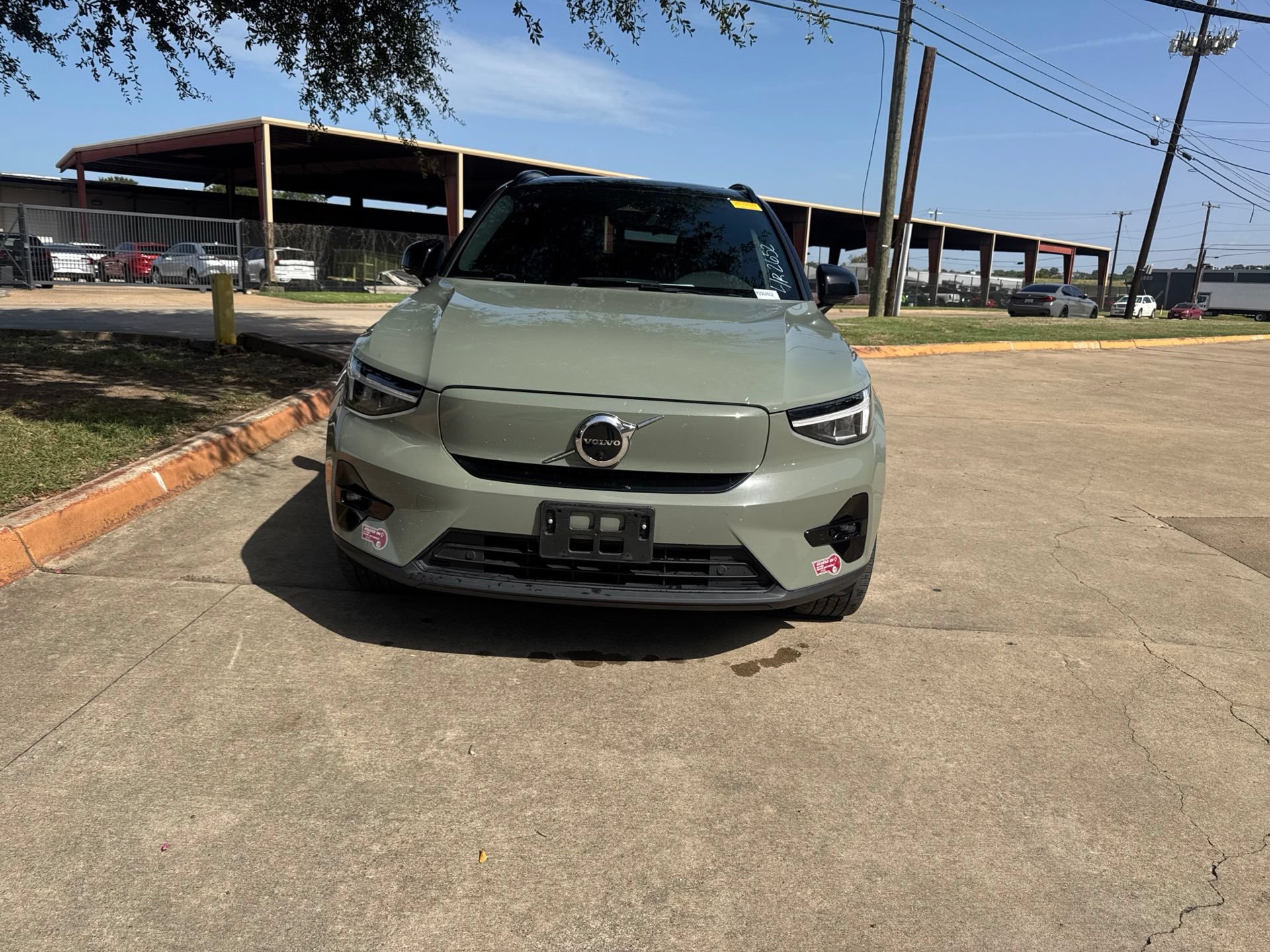 Certified 2023 Volvo XC40 Recharge Plus w/ Protection Package Premier AWD/4WD image 2