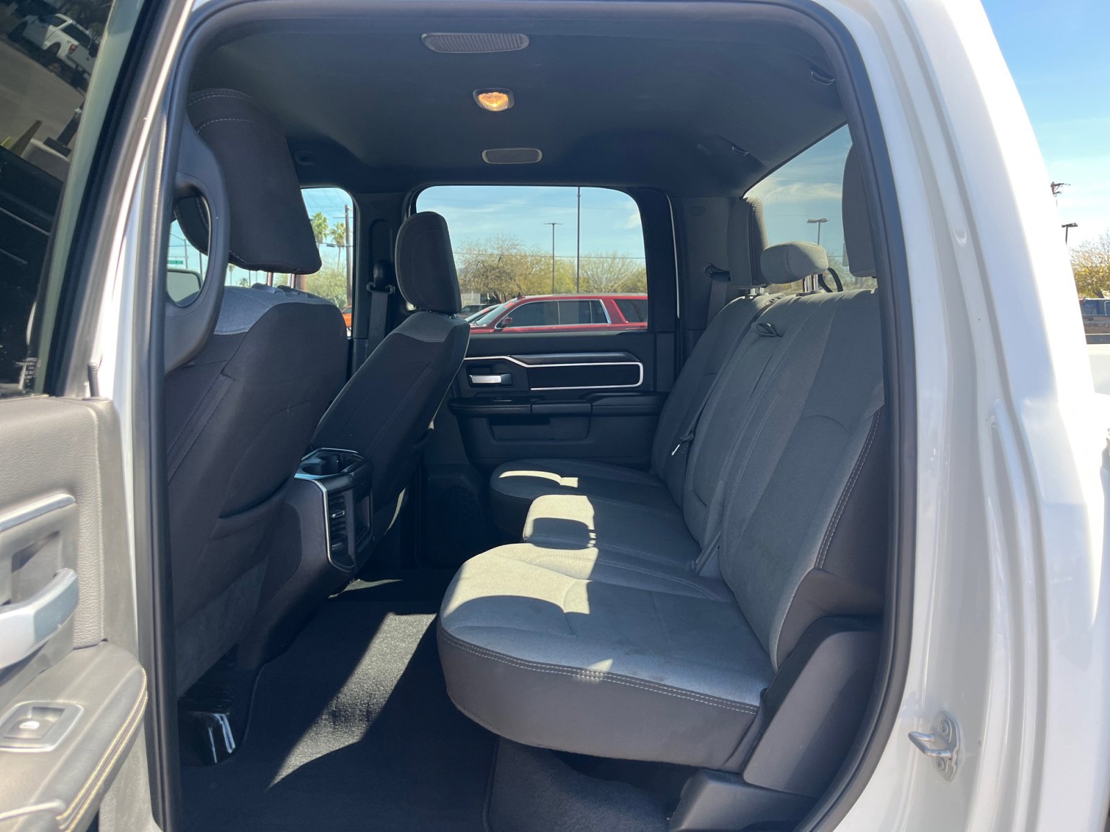 Used 2024 RAM 3500 Big Horn image 17