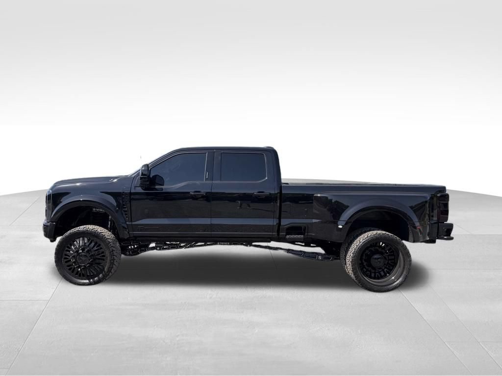 Used 2023 Ford F450 Platinum w/ FX4 Off-Road Package AWD/4WD image 13
