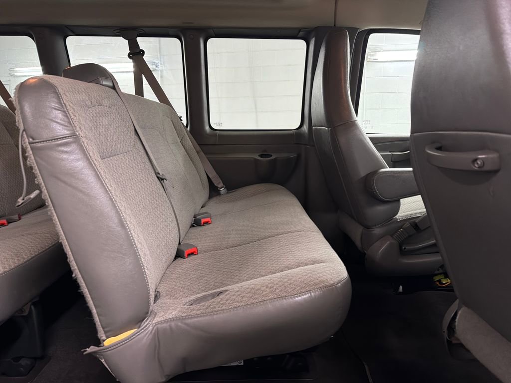 Used 2020 Chevrolet Express 3500 LT w/ LT Preferred Equipment Group image 25