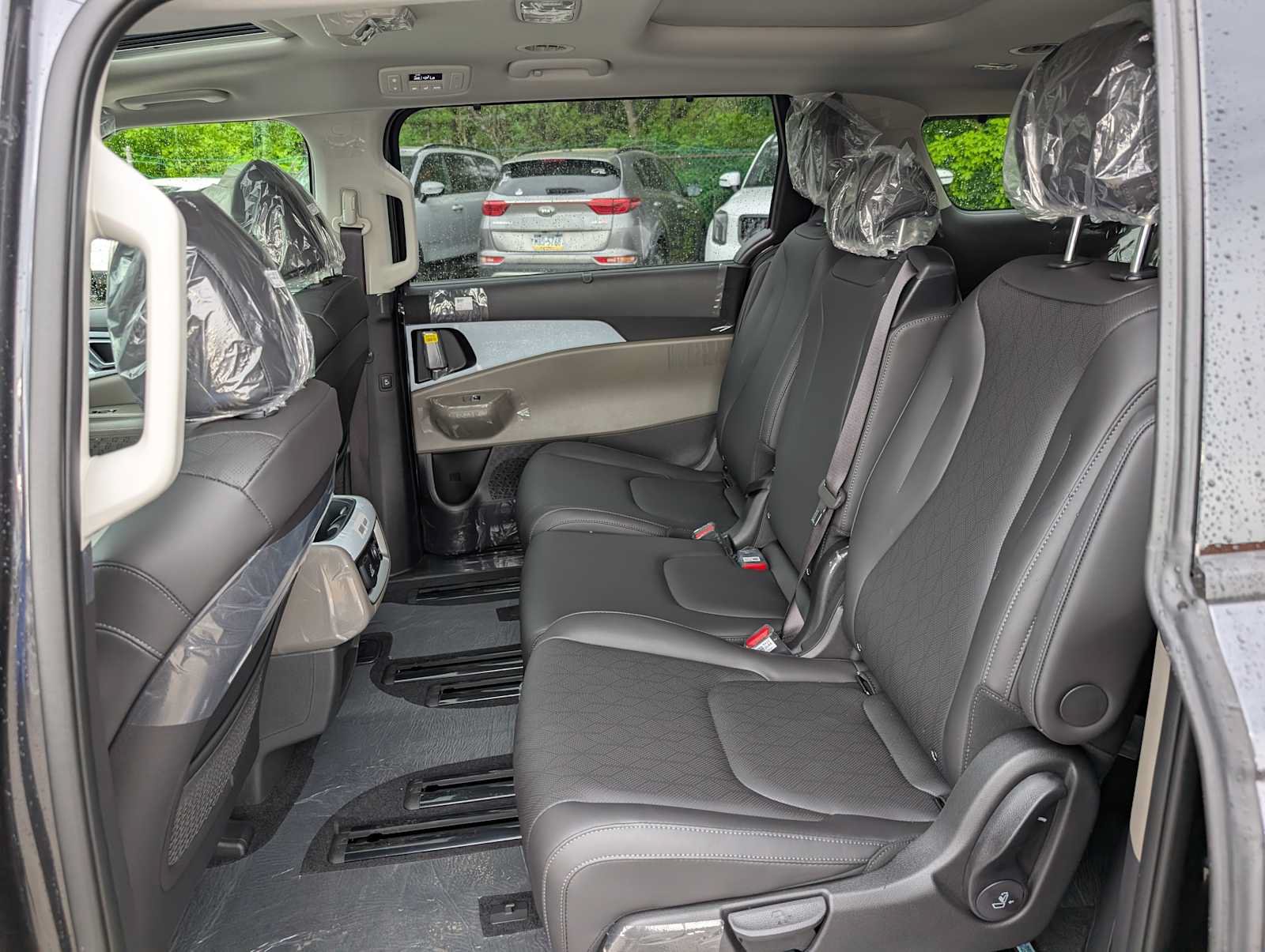 New 2026 Kia Carnival SX FWD image 19
