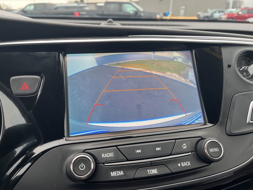 Used 2017 Buick Envision Essence image 18