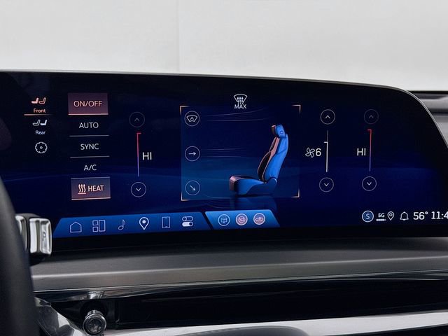 Used 2025 Cadillac Lyriq Luxury image 16