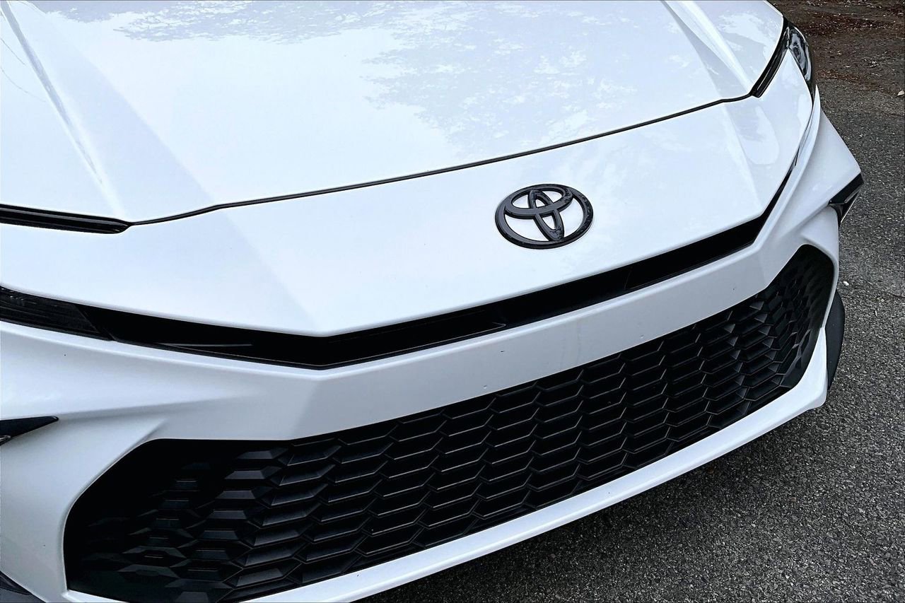Used 2025 Toyota Camry SE FWD image 34