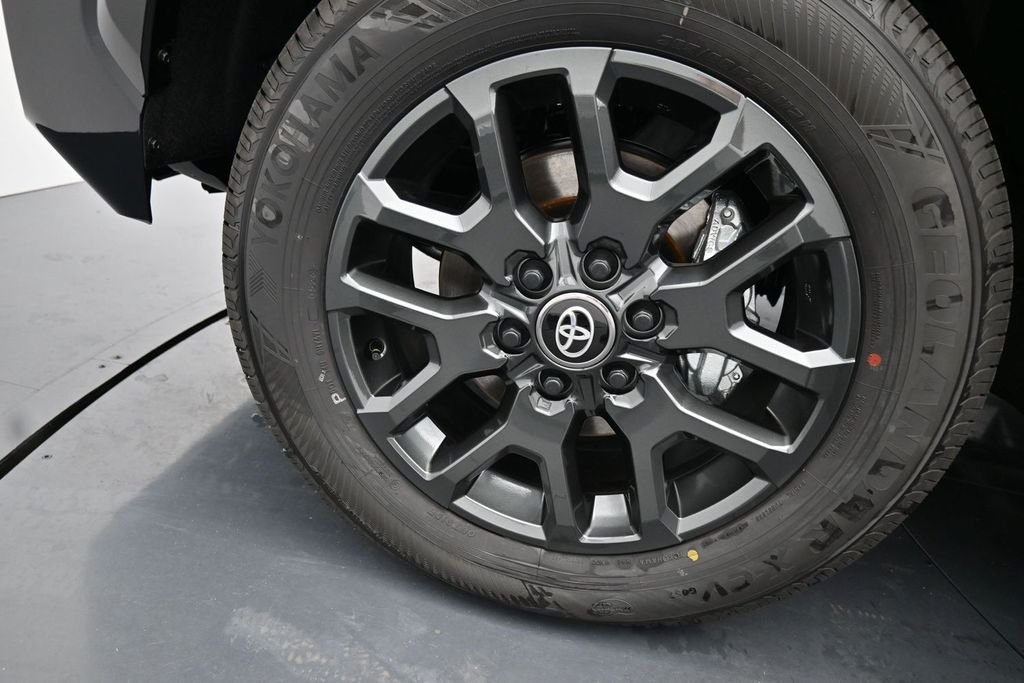 New 2026 Toyota Tundra Platinum AWD/4WD image 15