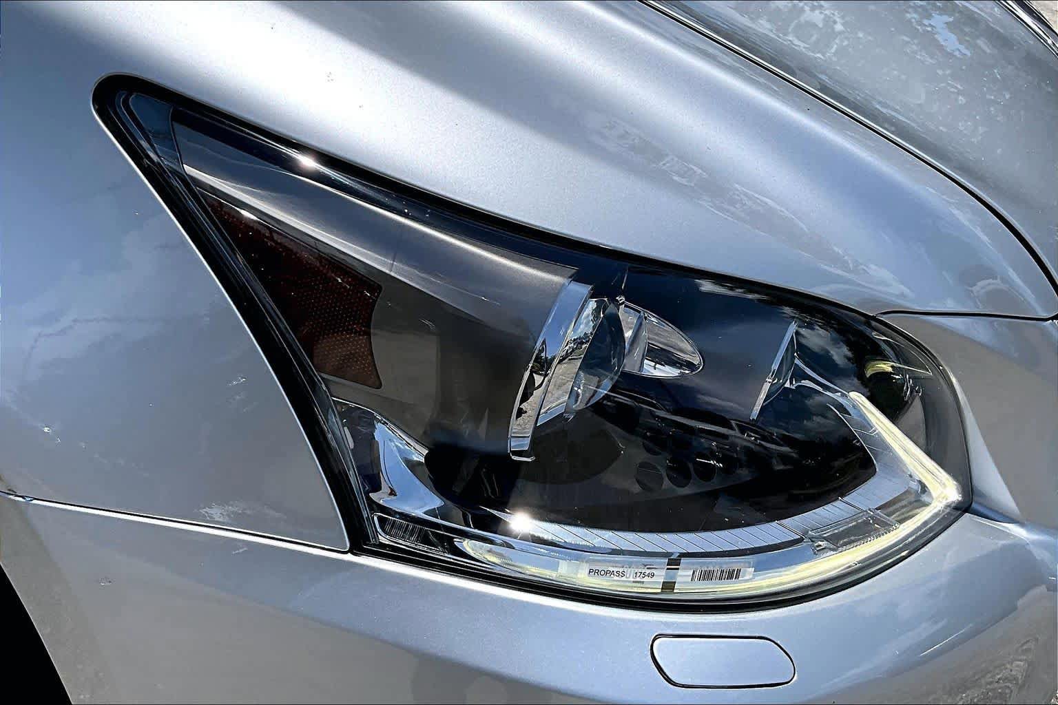Used 2014 Lexus LS 460 w/ Comfort Package RWD image 28