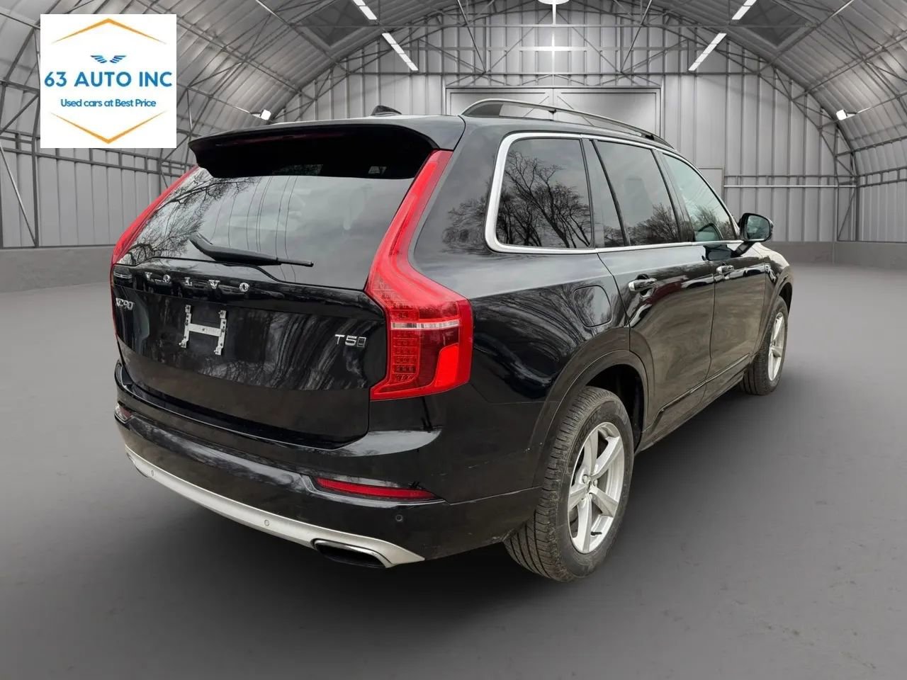 Used 2016 Volvo XC90 T5 Momentum image 5