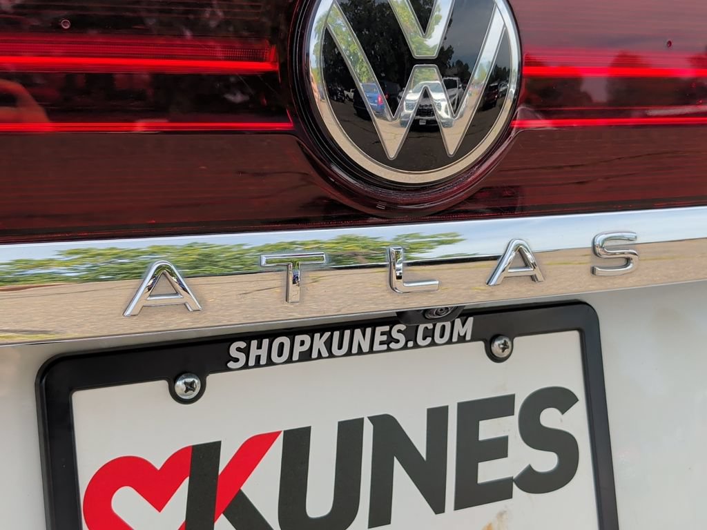 Used 2025 Volkswagen Atlas SE AWD/4WD image 41