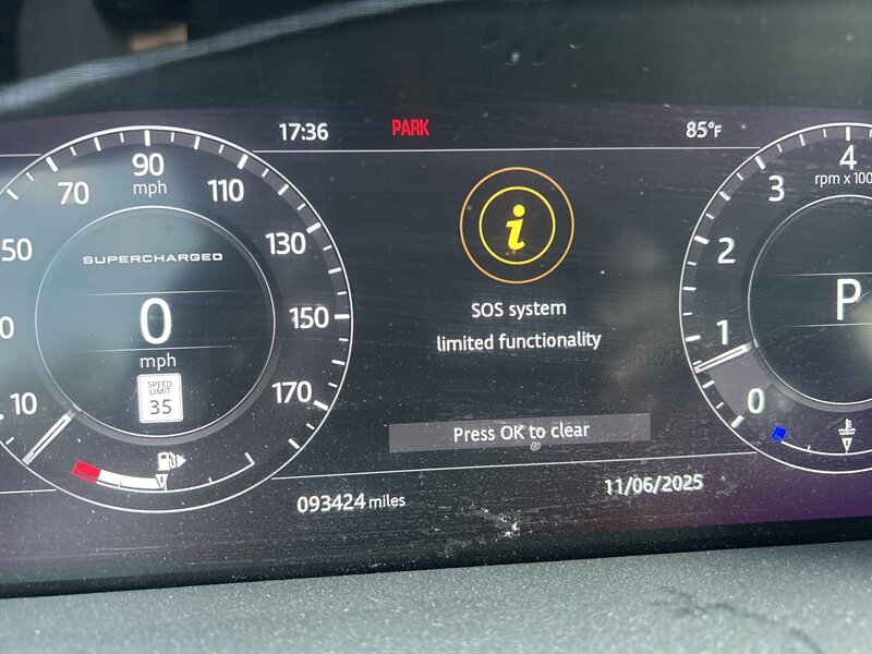 Used 2018 Land Rover Range Rover Supercharged AWD/4WD image 16