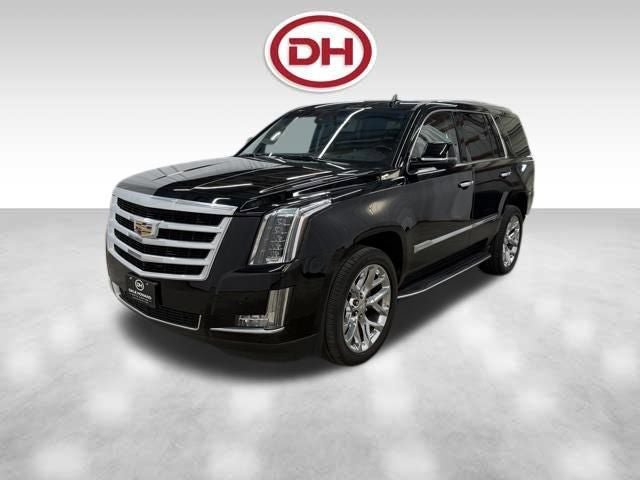 Used 2016 Cadillac Escalade Luxury AWD/4WD image 2