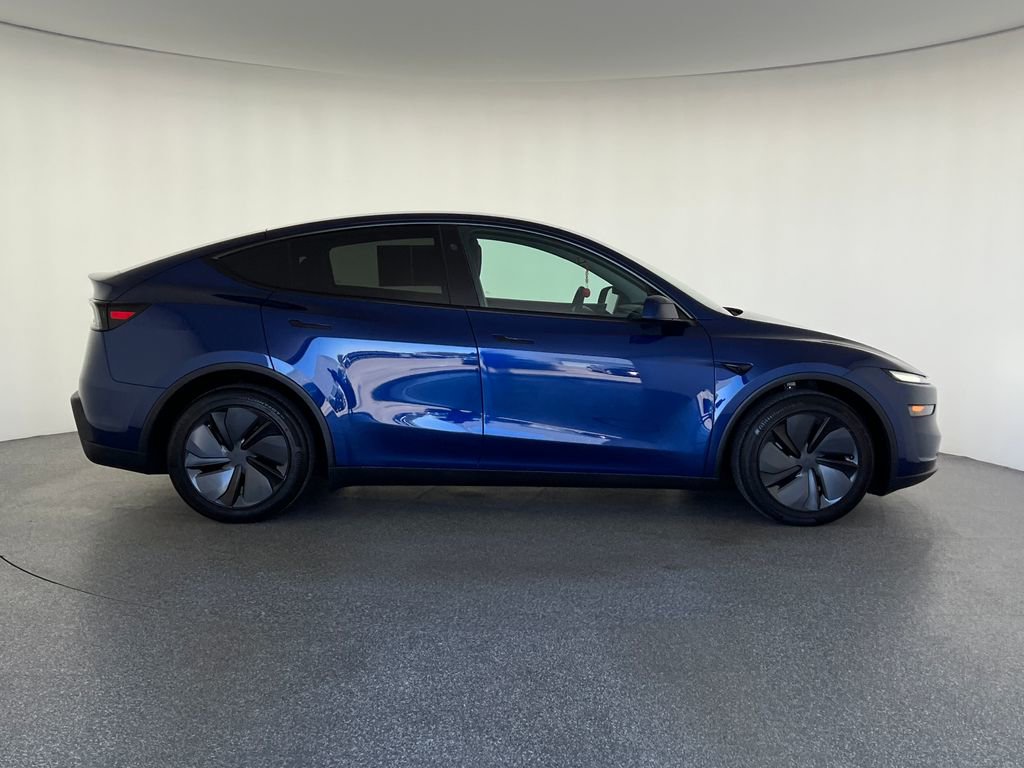 Used 2026 Tesla Model Y Long Range AWD/4WD image 2