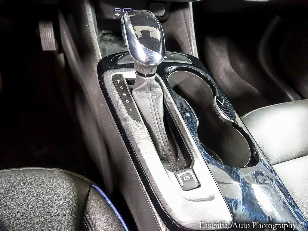 Used 2025 Buick Envista Sport Touring image 16