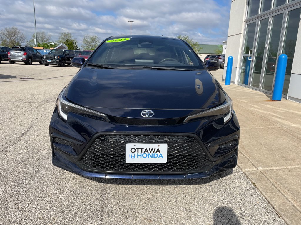Used 2023 Toyota Corolla SE FWD image 3