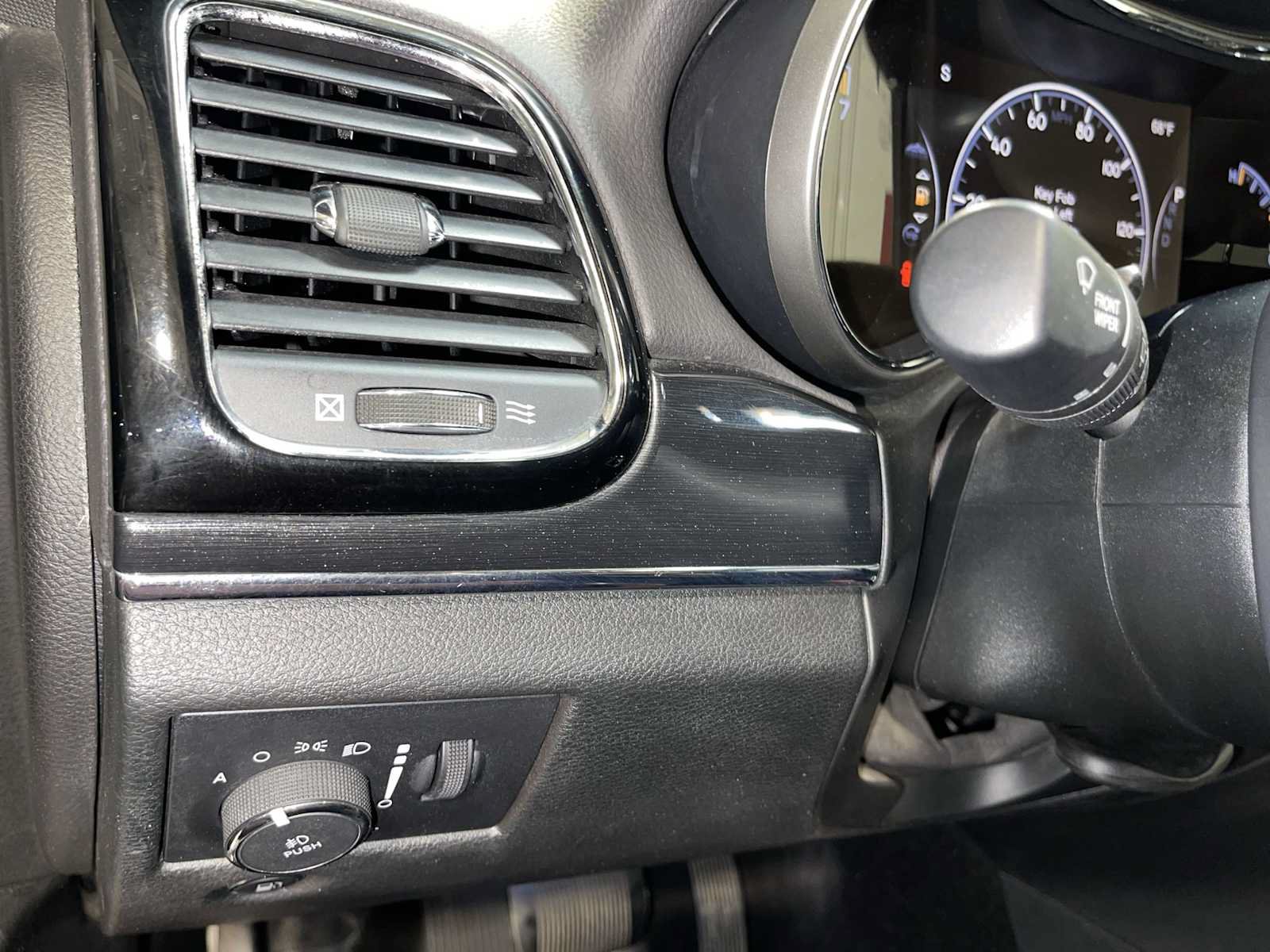Used 2020 Jeep Grand Cherokee Trailhawk AWD/4WD image 24
