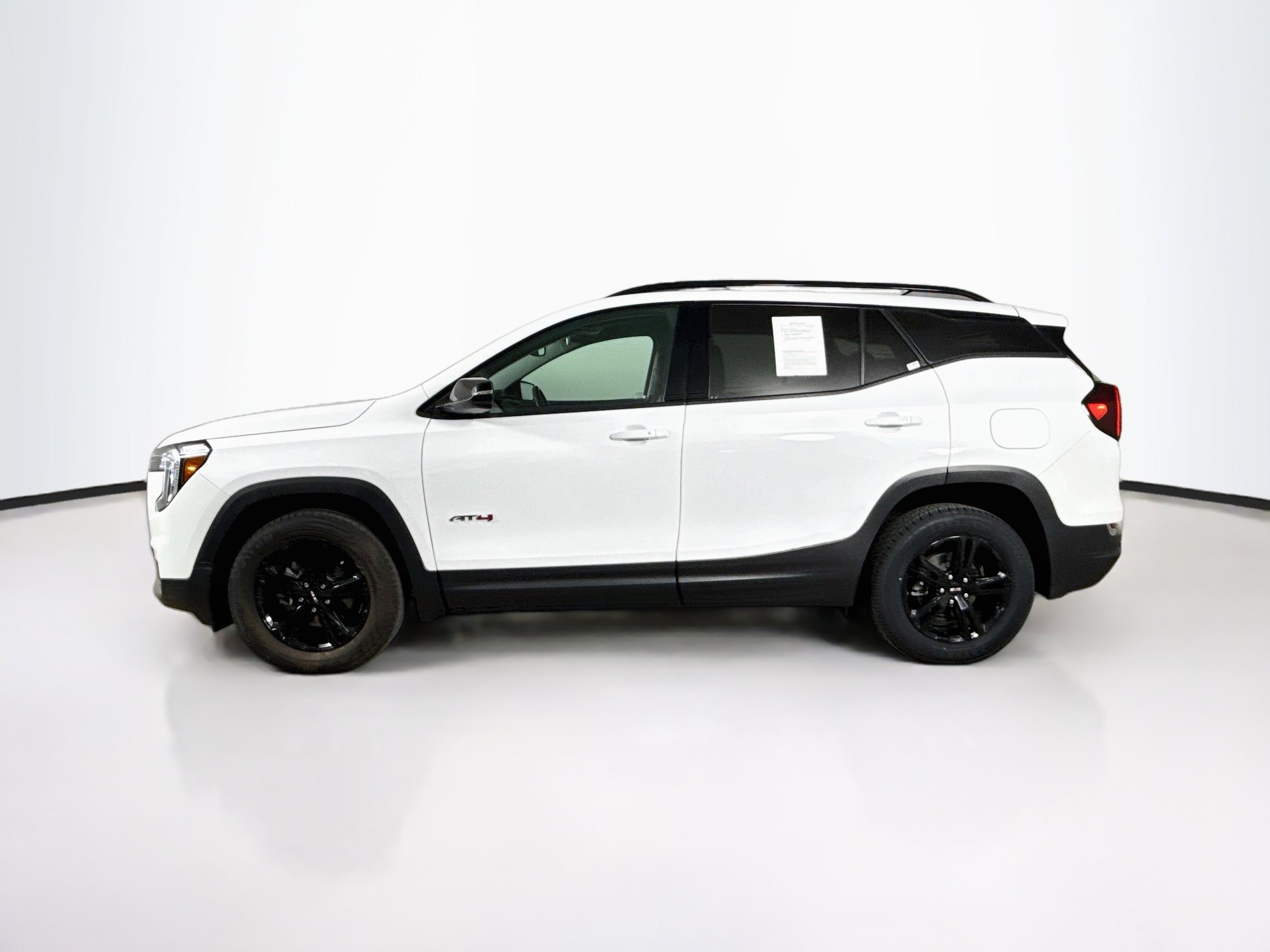 Used 2024 GMC Terrain AT4 AWD/4WD image 7