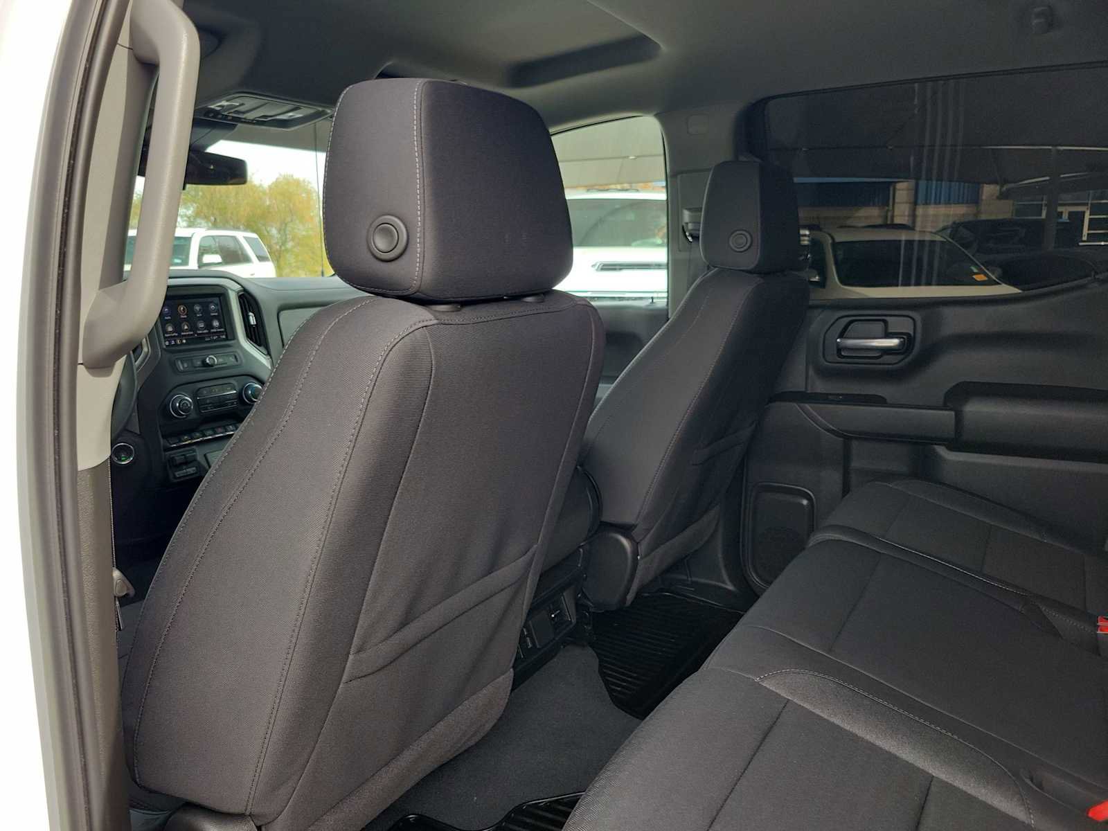 Used 2025 Chevrolet Silverado 1500 Custom image 12