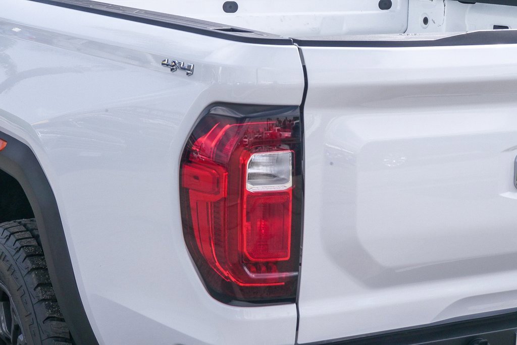 Used 2024 GMC Canyon Elevation w/ Trailering Package image 10