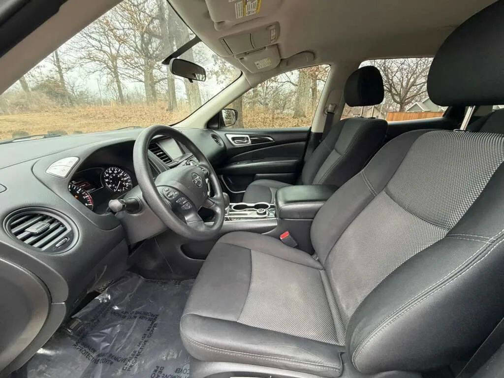 Used 2018 Nissan Pathfinder S AWD/4WD image 12