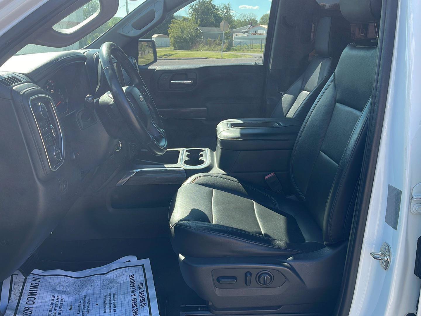 Used 2019 Chevrolet Silverado 1500 LTZ w/ LTZ Premium Package AWD/4WD image 10