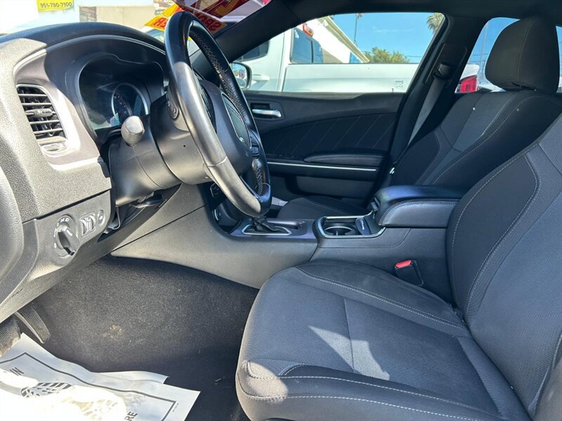Used 2022 Dodge Charger SXT image 15