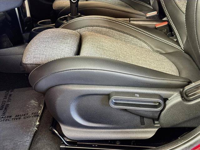 Used 2024 MINI Cooper S FWD image 12