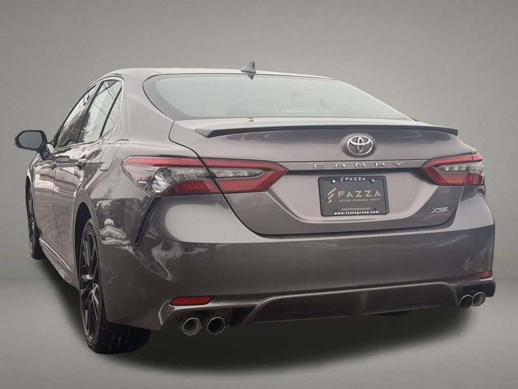 Used 2024 Toyota Camry XSE FWD image 3