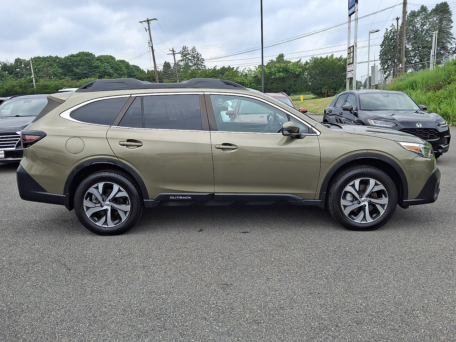 Used 2020 Subaru Outback Limited w/ Popular Package #2 AWD/4WD image 7