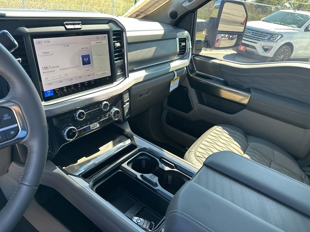 New 2025 Ford F250 Platinum w/ Platinum Plus Package image 38