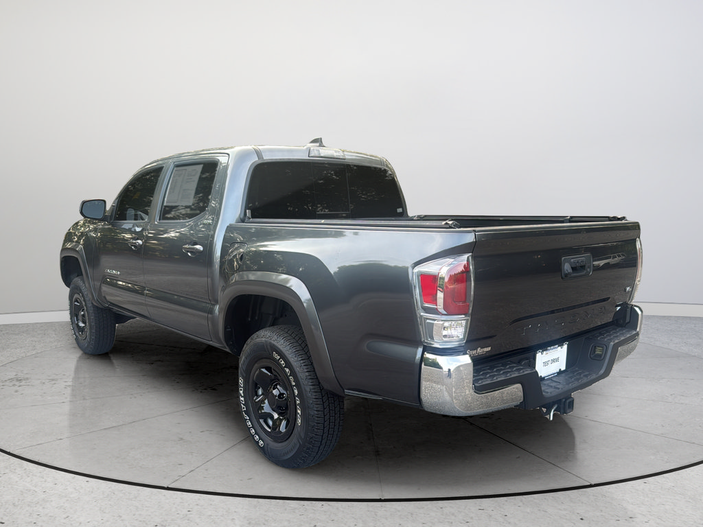 Used 2021 Toyota Tacoma SR5 RWD image 9