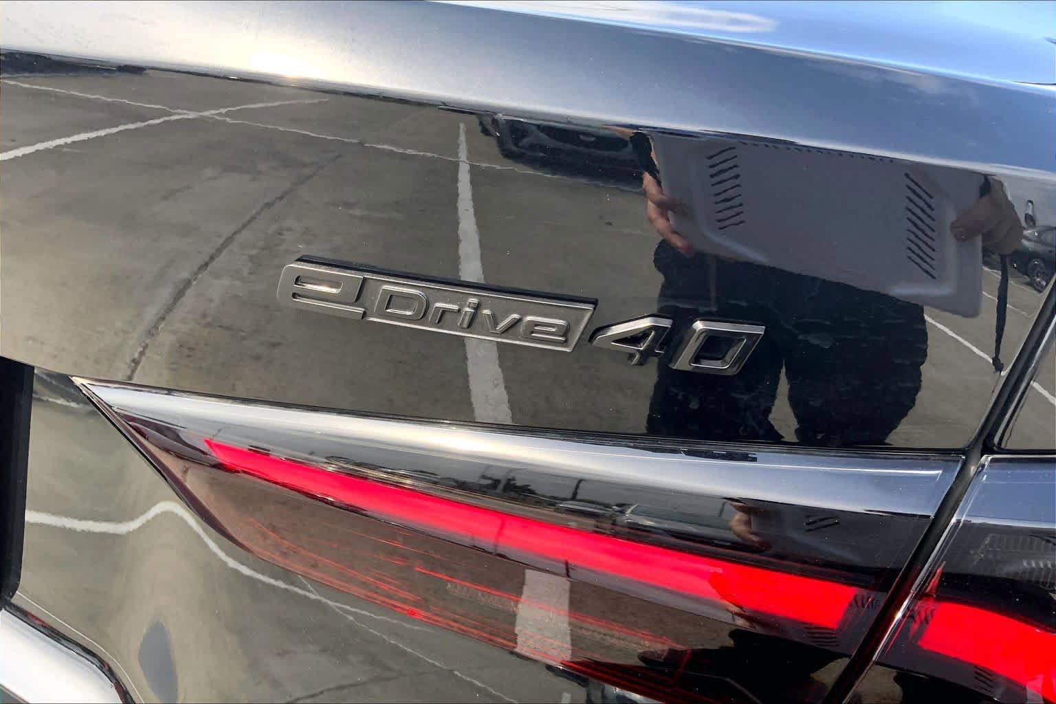 Certified 2025 BMW i4 eDrive40 w/ M Sport Package RWD image 9