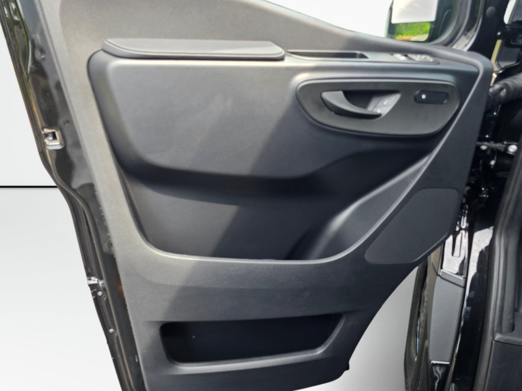 New 2026 Mercedes-Benz Sprinter 2500 image 30