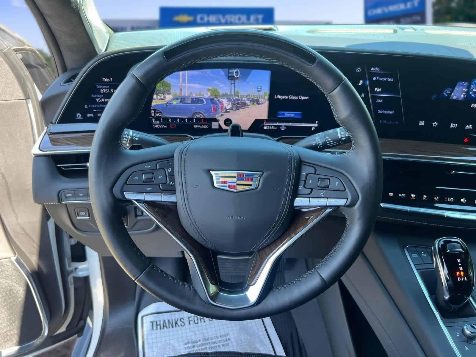 Used 2024 Cadillac Escalade Sport Platinum w/ LPO, ONYX Package AWD/4WD image 16