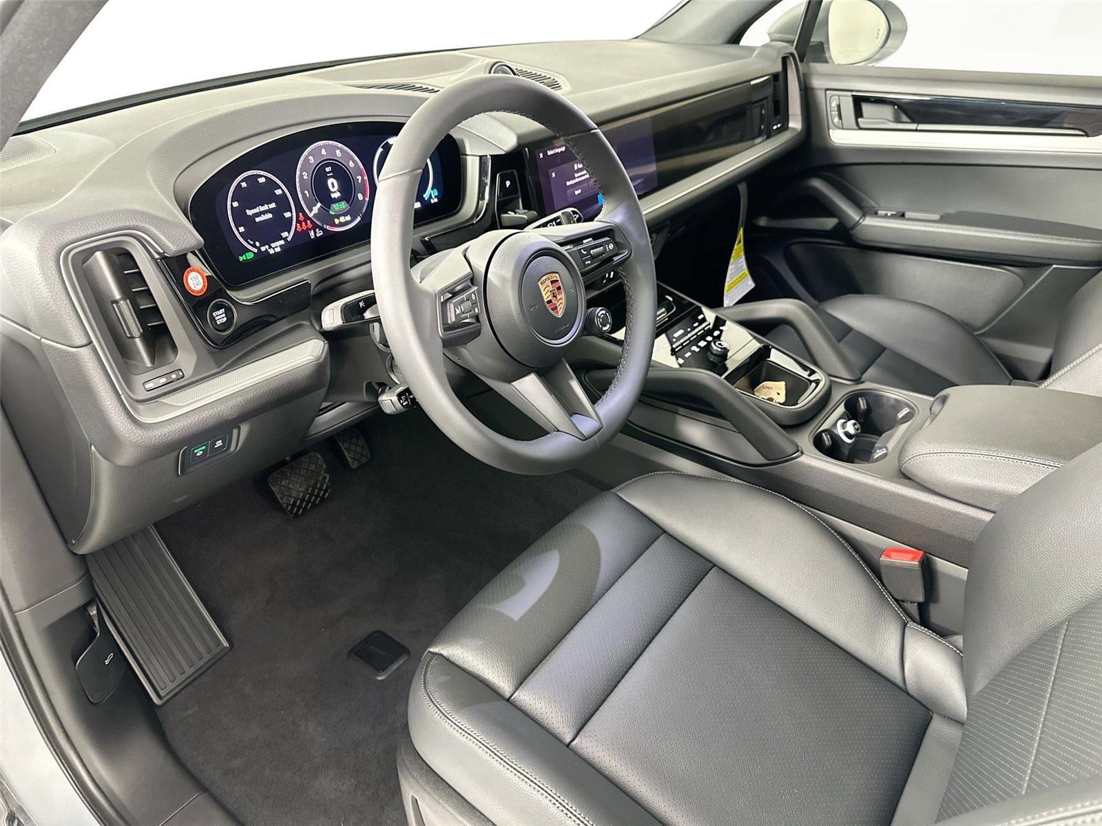 Certified 2026 Porsche Cayenne E-Hybrid AWD/4WD image 4