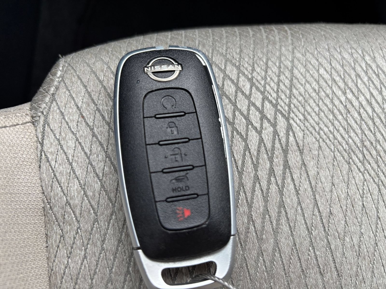 Used 2025 Nissan Rogue SV AWD/4WD image 23
