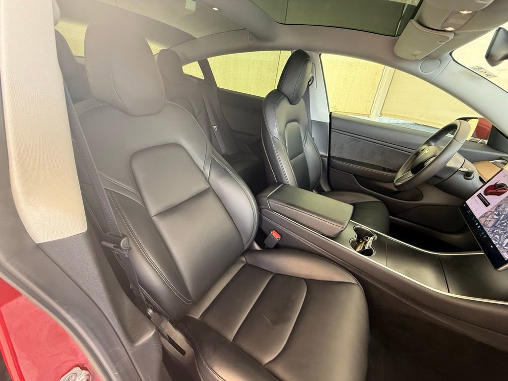 Used 2019 Tesla Model 3 Performance image 15