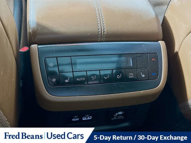 Used 2023 Nissan Pathfinder Platinum image 28