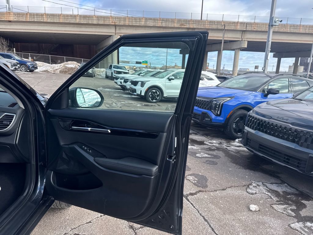 Certified 2026 Kia Seltos EX w/ EX Sunroof Package image 38