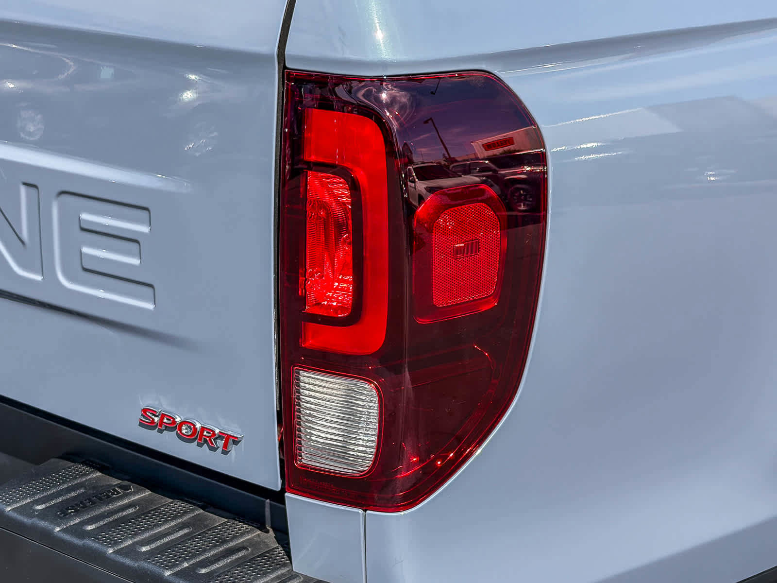 Used 2024 Honda Ridgeline Sport image 8