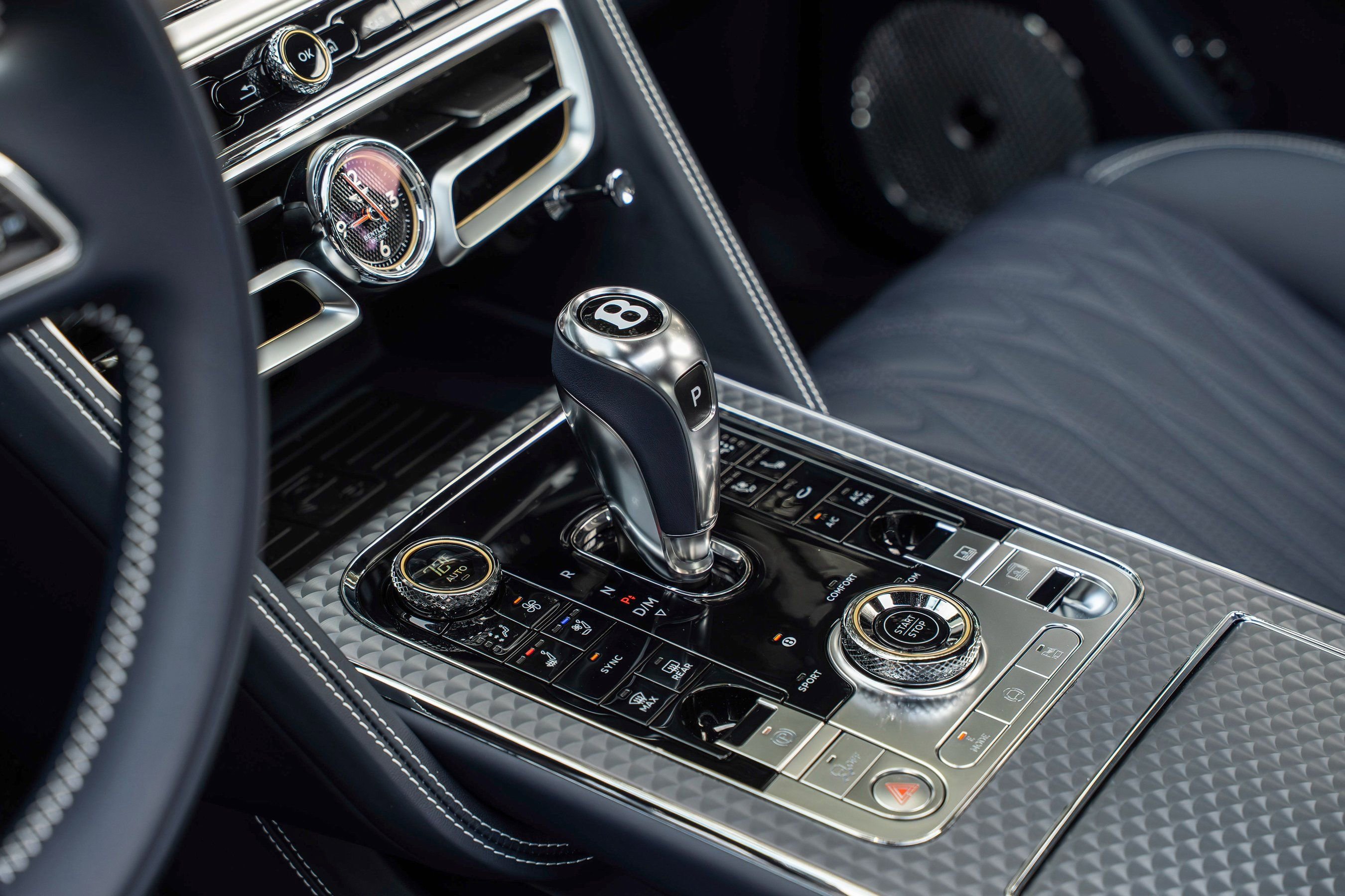 Used 2026 Bentley Flying Spur Azure image 36