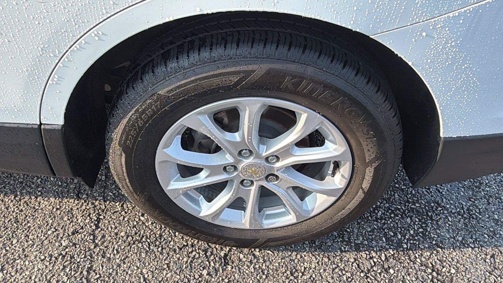 Used 2020 Chevrolet Equinox LT FWD image 12
