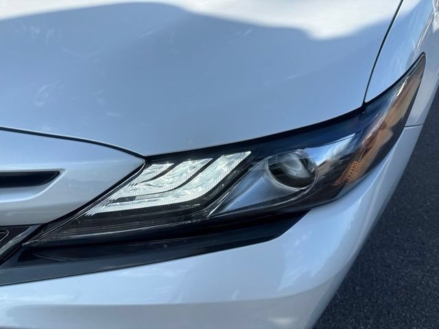 Used 2021 Toyota Camry XSE FWD image 9