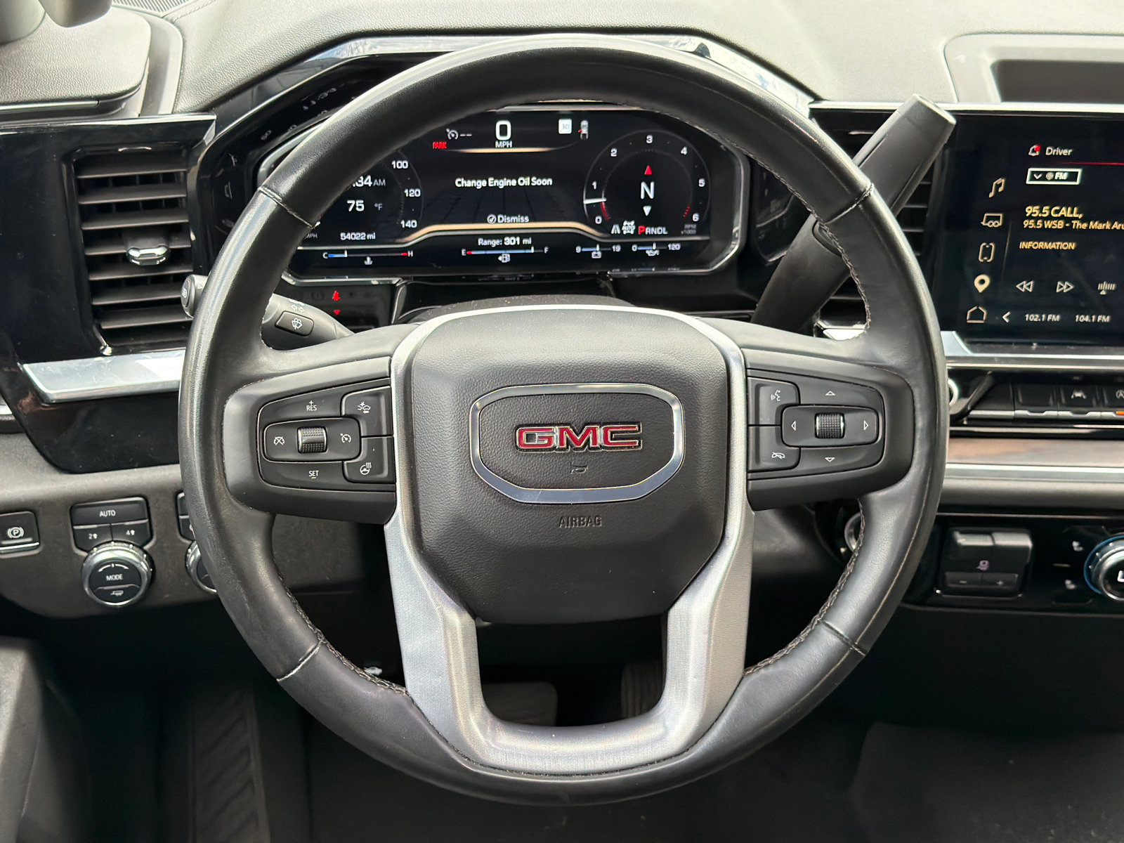 Used 2025 GMC Sierra 1500 SLT AWD/4WD image 26