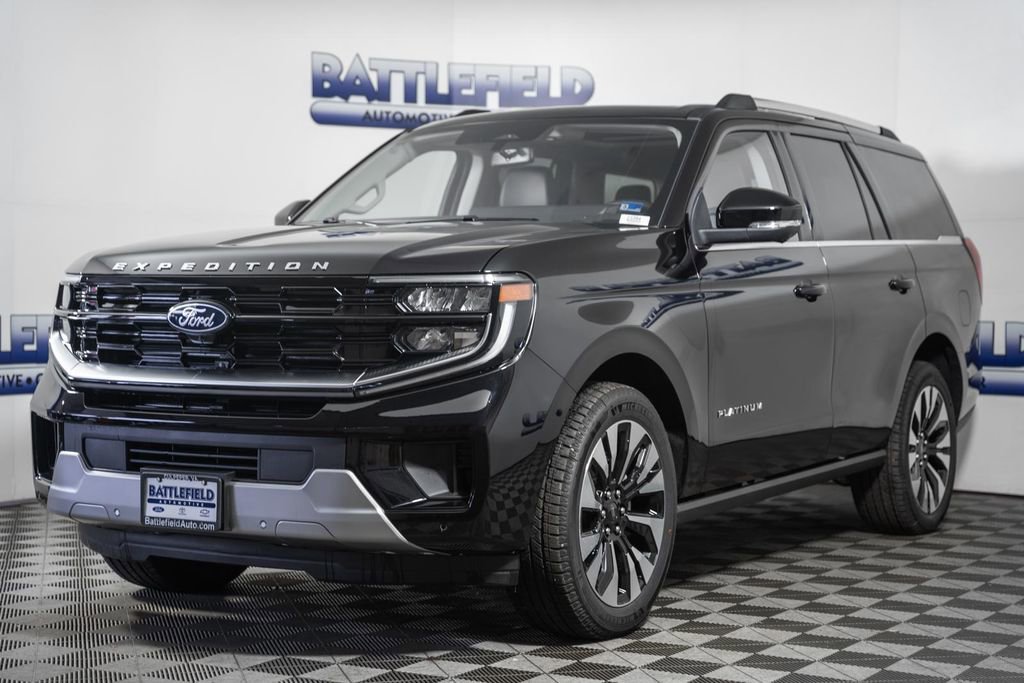 New 2026 Ford Expedition Platinum w/ Driver's Package AWD/4WD image 3