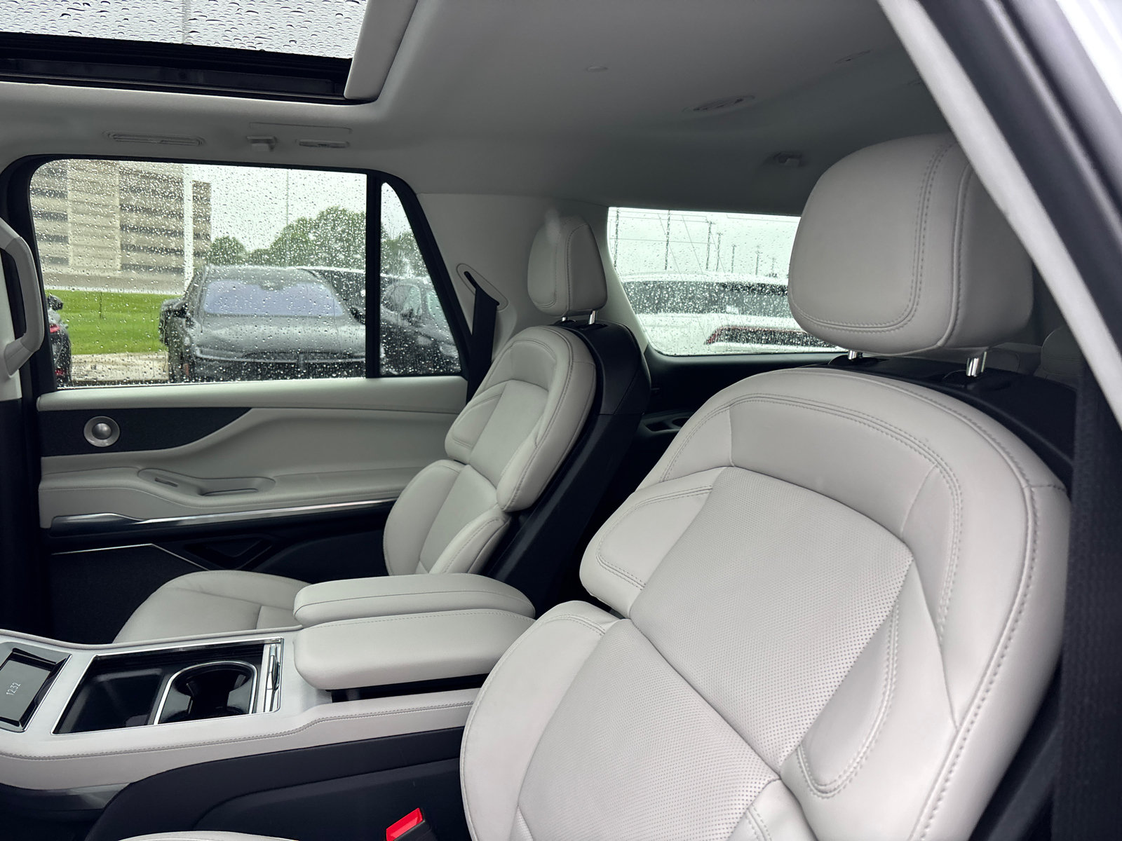 New 2026 Lincoln Navigator L Reserve AWD/4WD image 26