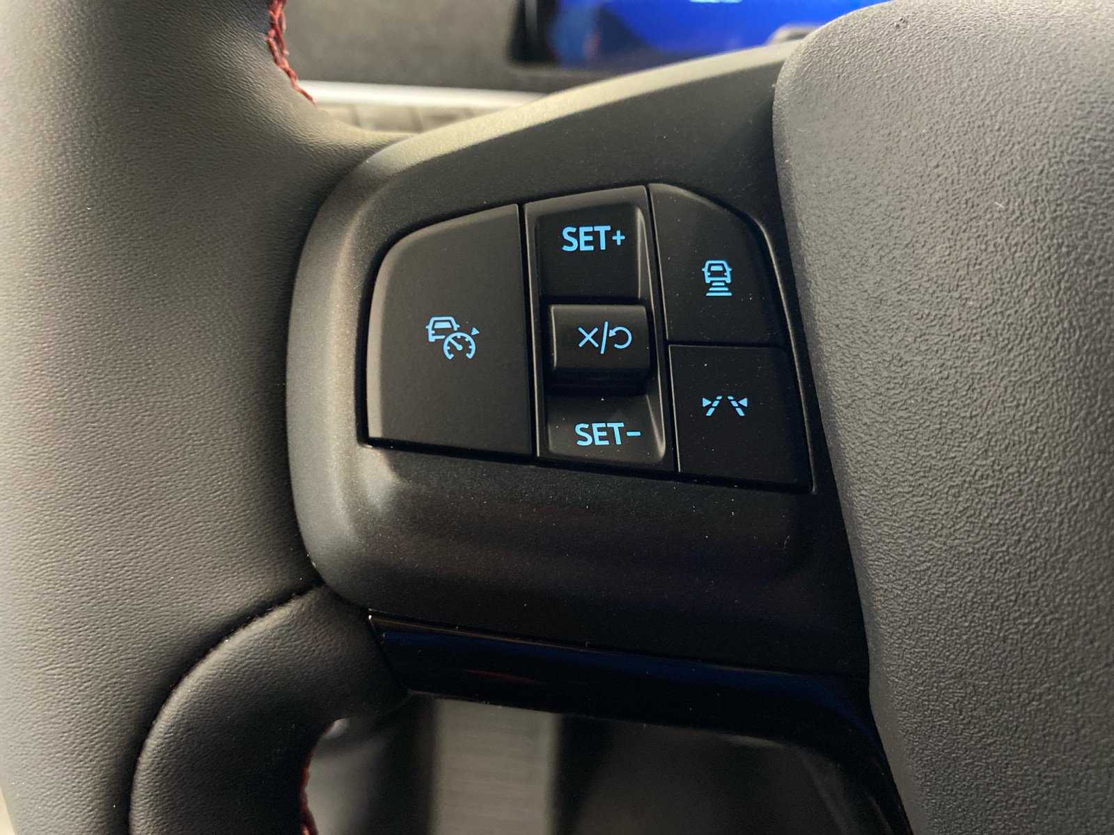 New 2025 Ford Mustang Mach-E Premium w/ Sport Appearance Package AWD/4WD image 26